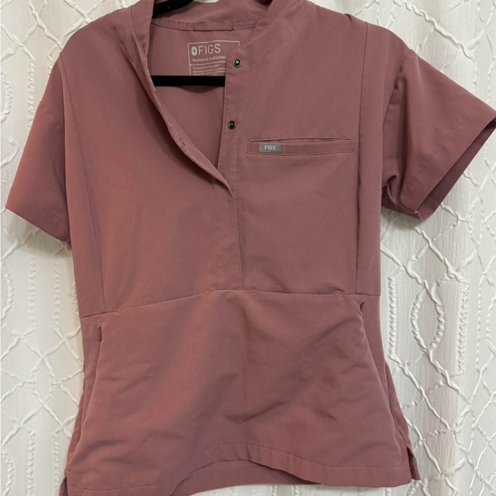 FIGS Mineral Mauve Scrub Top